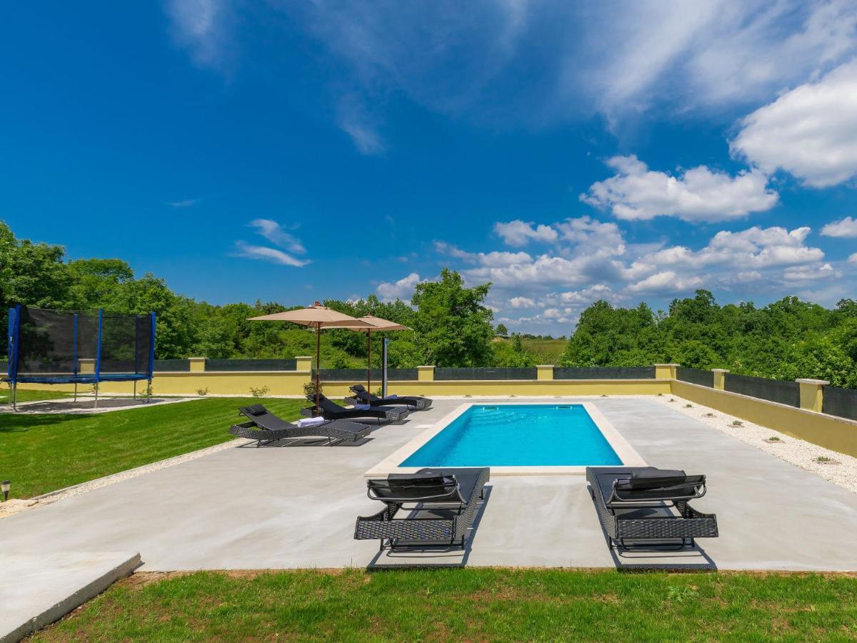 Holiday Home Villa Aniva By Interhome Žminj Zewnętrze zdjęcie